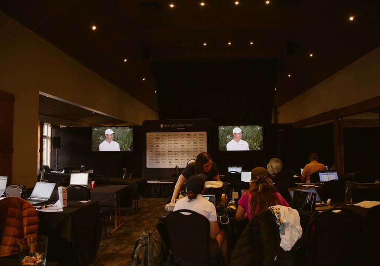 TomTom Productions AV Queenstown NZ Open Golf Millbrook - 7