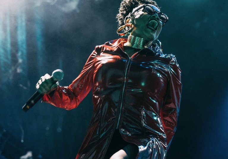 TomTom Queenstown AV Productions Festival music lights - 2