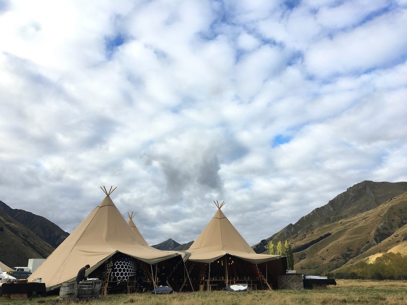 Tipi Queenstown production av